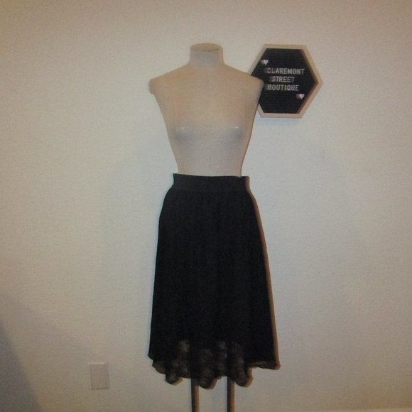 LuLaRoe Black floral lace Lola skirt sz XS - Picture 2 of 7